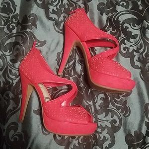 Elle platform heels *never worn